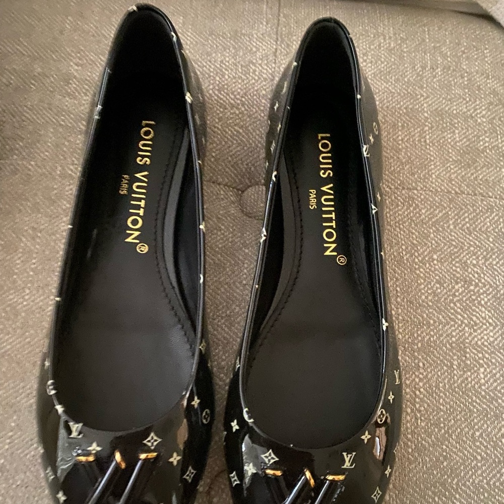 Louis Vuitton Black Patent Monogram Ballet Flats with Gold Script
